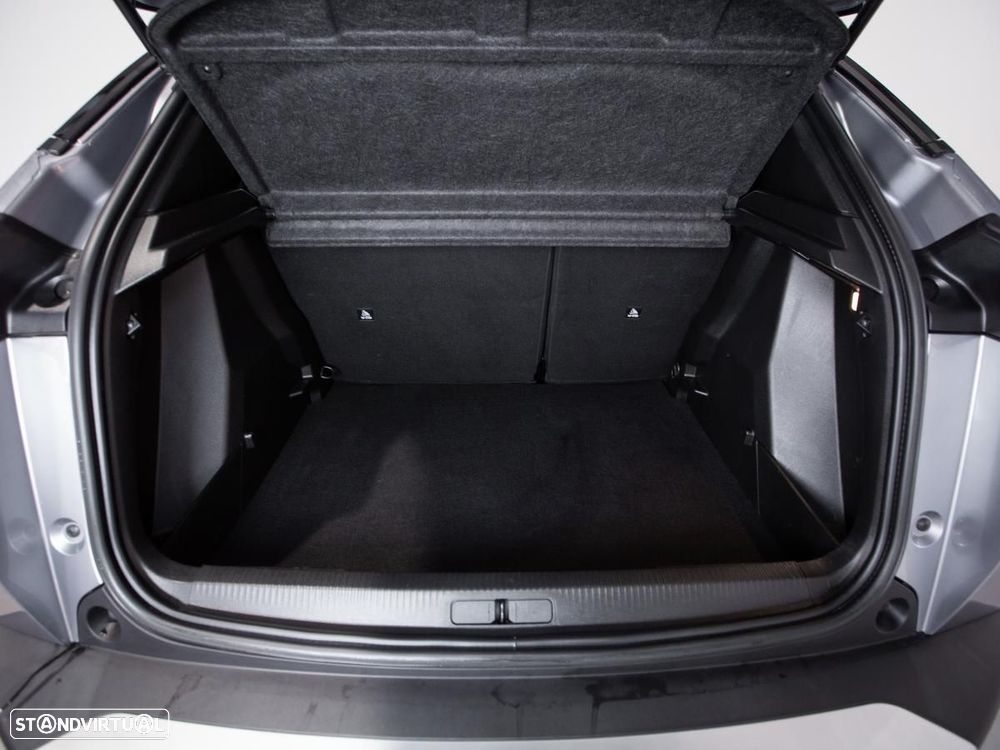 Peugeot 2008 1.2 PureTech Active - 12