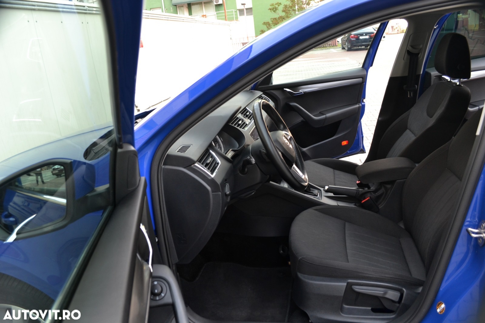 Skoda Octavia 1.6 TDI DSG Style - 14