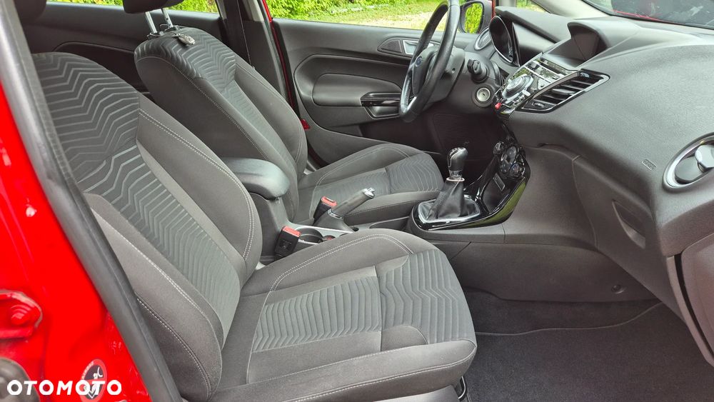 Ford Fiesta 1.6 TDCI Titanium - 10