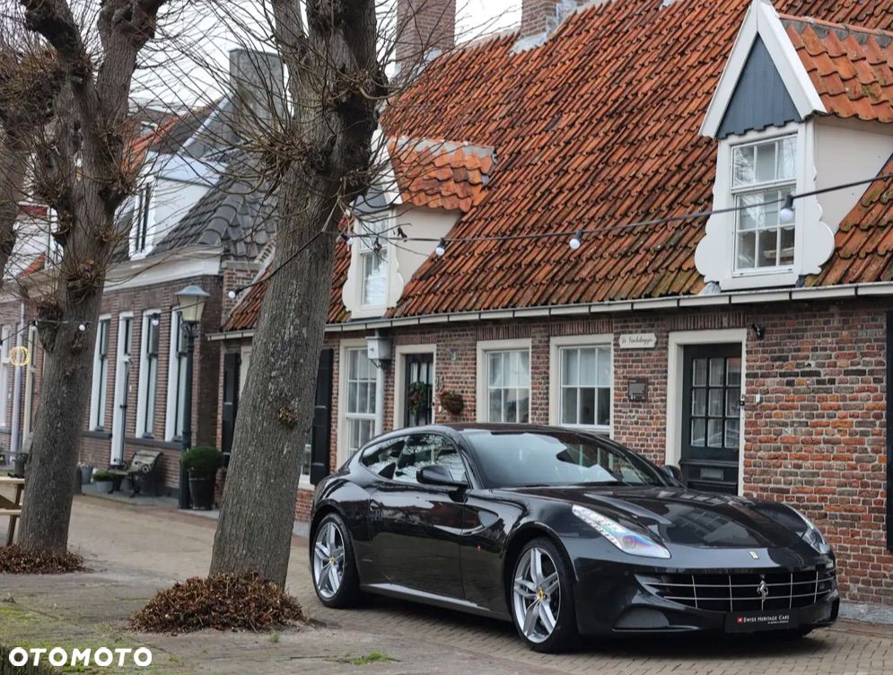 Ferrari FF Standard - 1