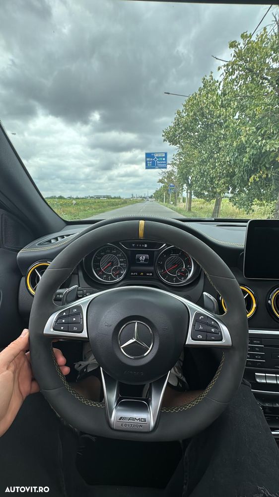 Mercedes-Benz GLA - 6