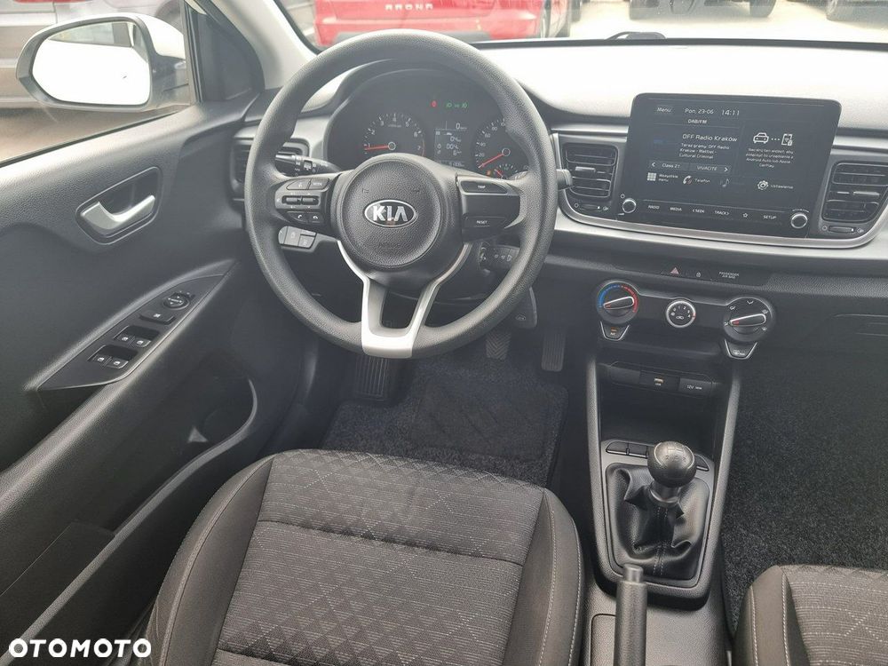 Kia Rio - 14