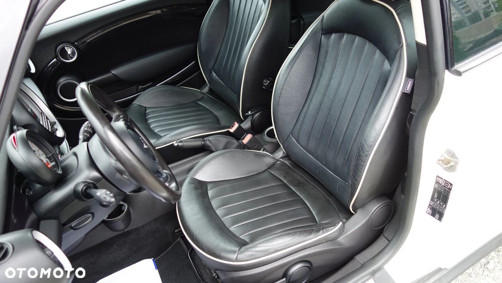 MINI Clubman Cooper Hyde Park - 15