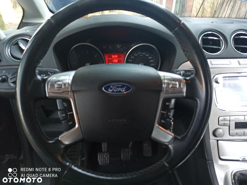 Ford Galaxy - 6