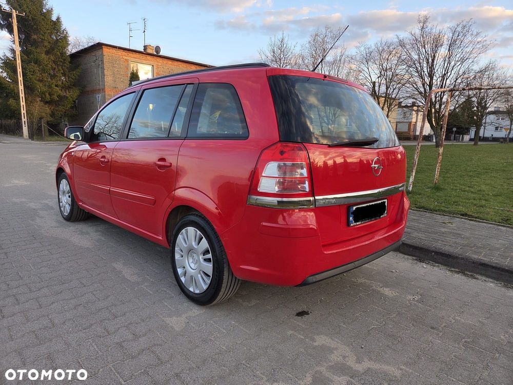 Opel Zafira - 2