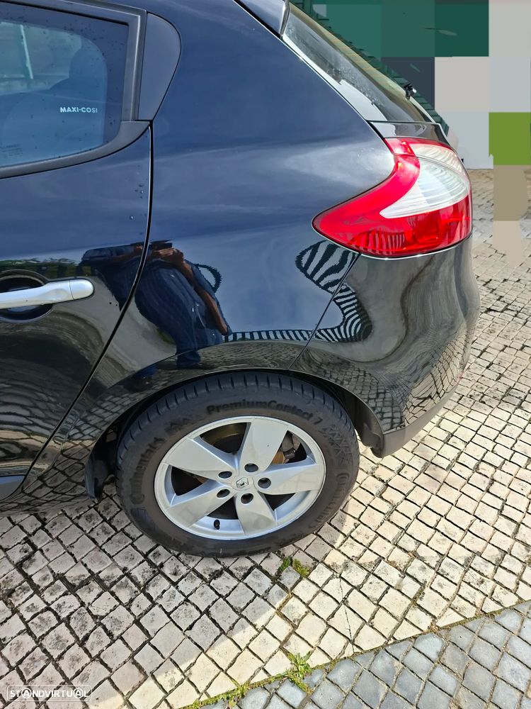 Renault Mégane 1.5 dCi Dynamique - 4