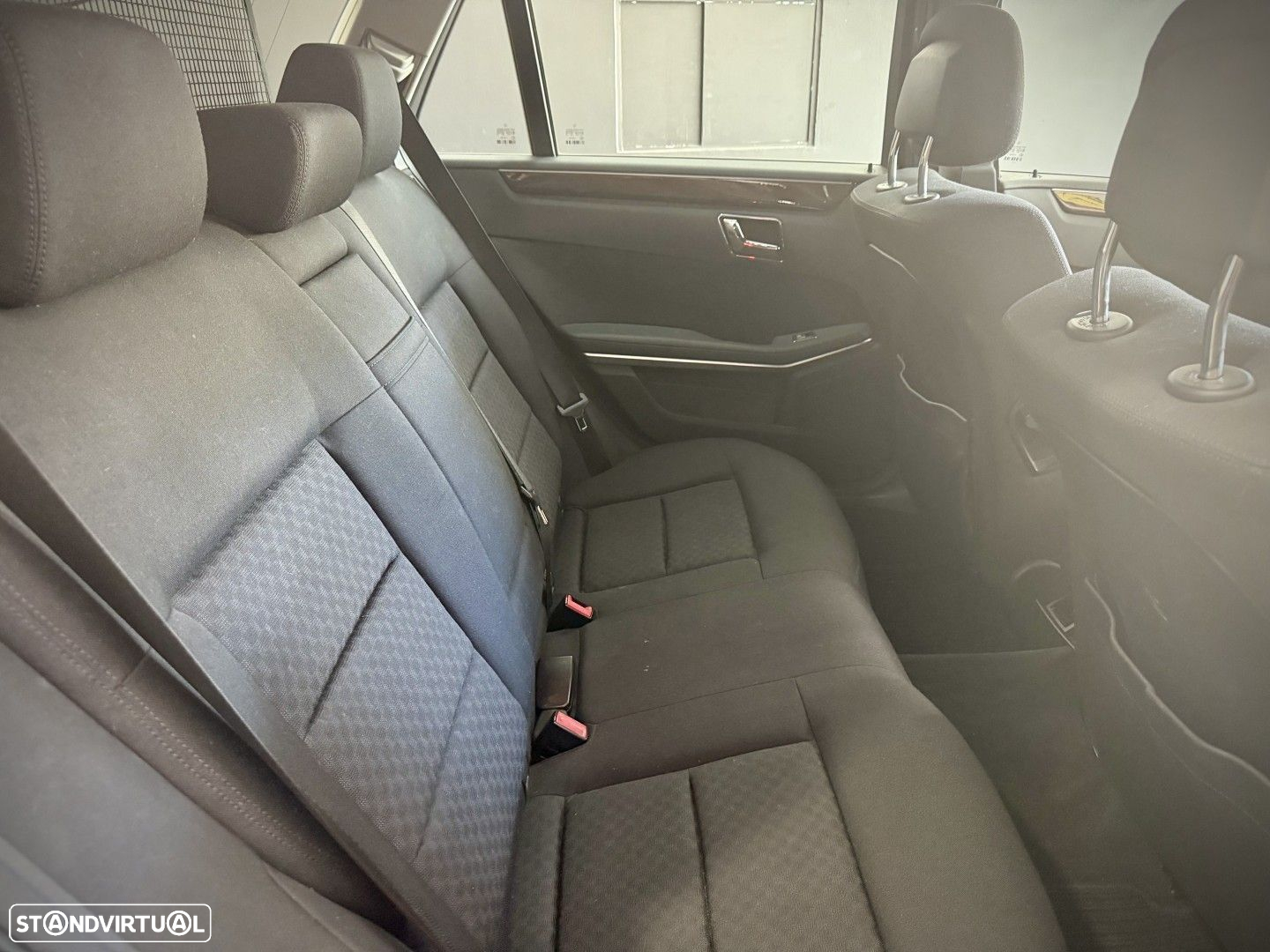 Mercedes-Benz E 250 CDi Executive BlueEfficiency - 18
