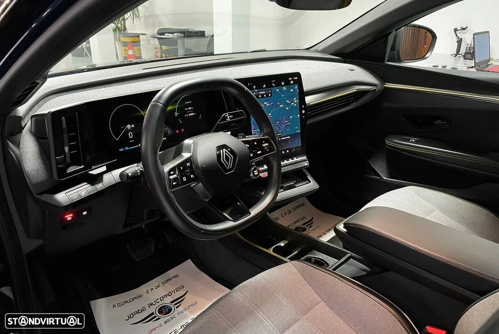 Renault Mégane E-Tech EV40 Evolution Autonomia Urbana - 26