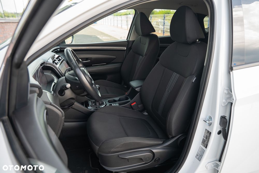 Hyundai Tucson 1.6 CRDi Smart - 24