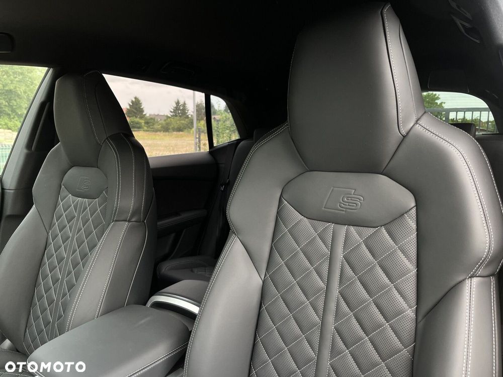 Audi Q8 50 TDI mHEV Quattro Tiptronic - 23