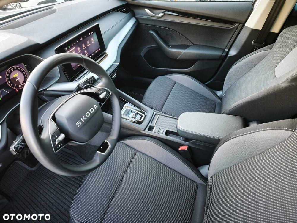 Skoda Octavia 2.0 TDI Selection DSG - 8