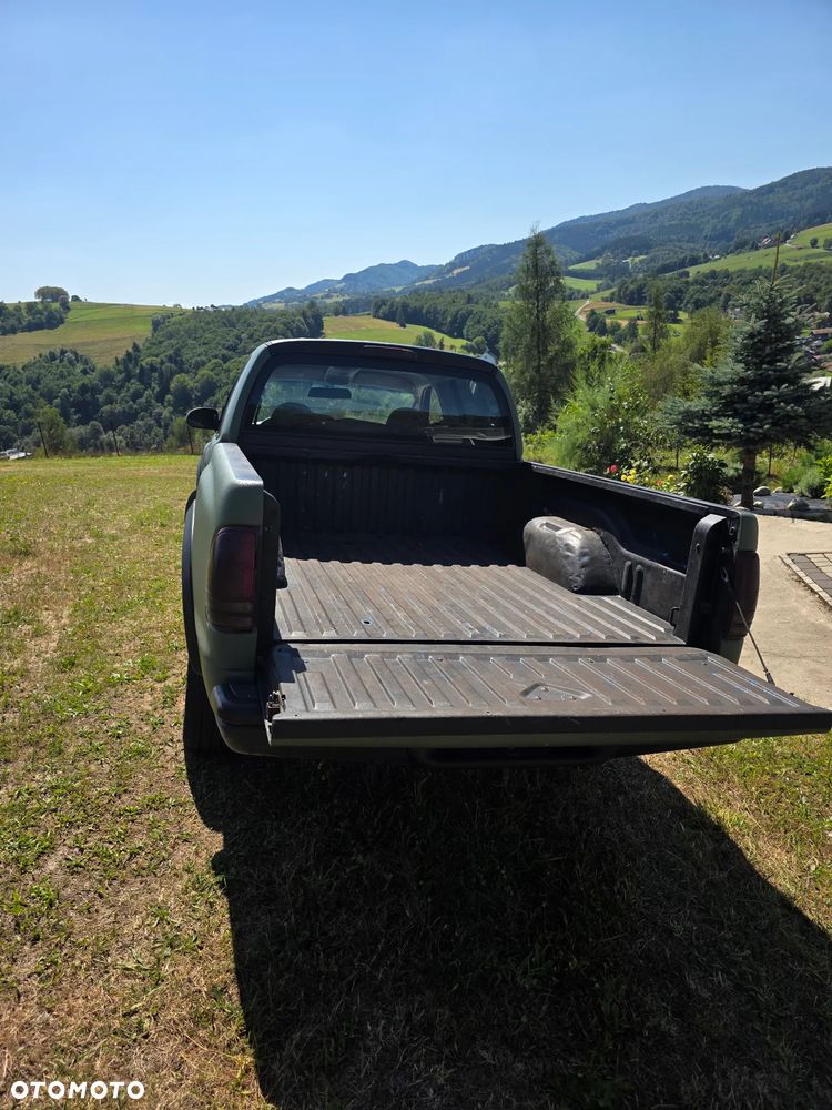 Dodge Dakota - 8