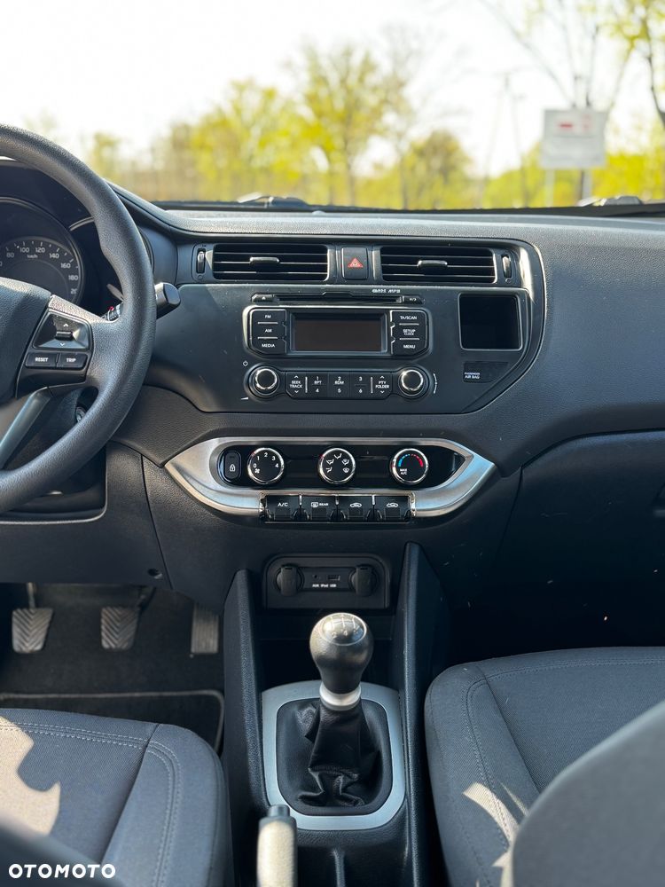 Kia Rio 1.2 Edition 7 - 9