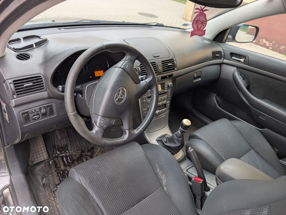 Toyota Avensis 2.0 D-4D Sol - 24