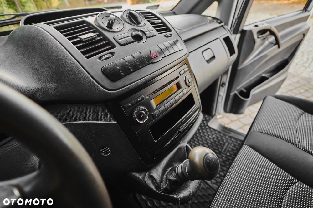 Mercedes-Benz VITO - 37