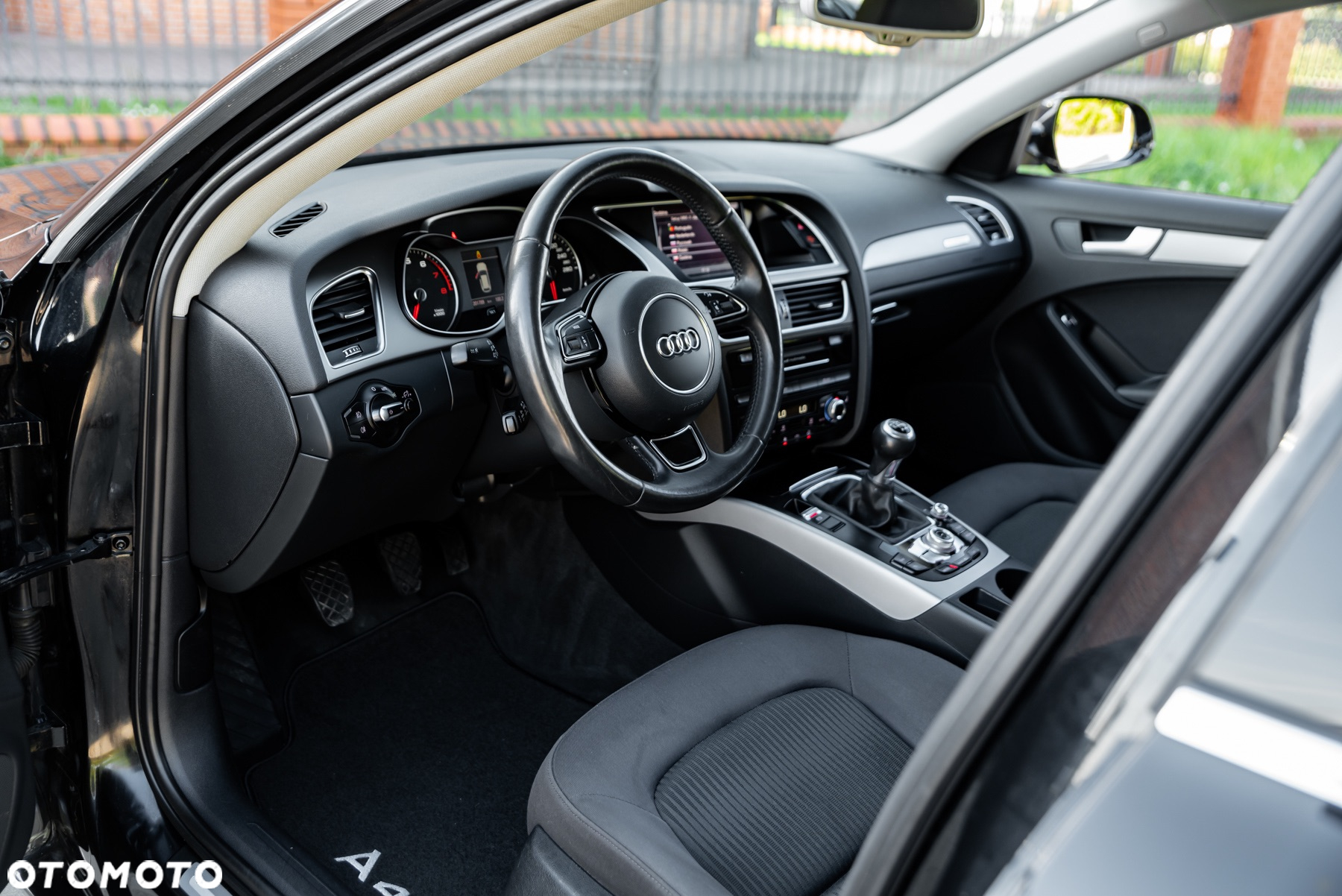 Audi A4 Avant 1.8 TFSI quattro Attraction - 5
