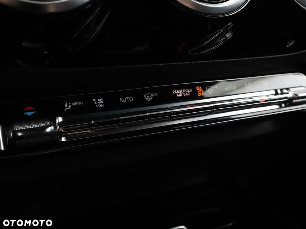 Mercedes-Benz Klasa B 250 e PHEV AMG Line 8G-DCT - 32
