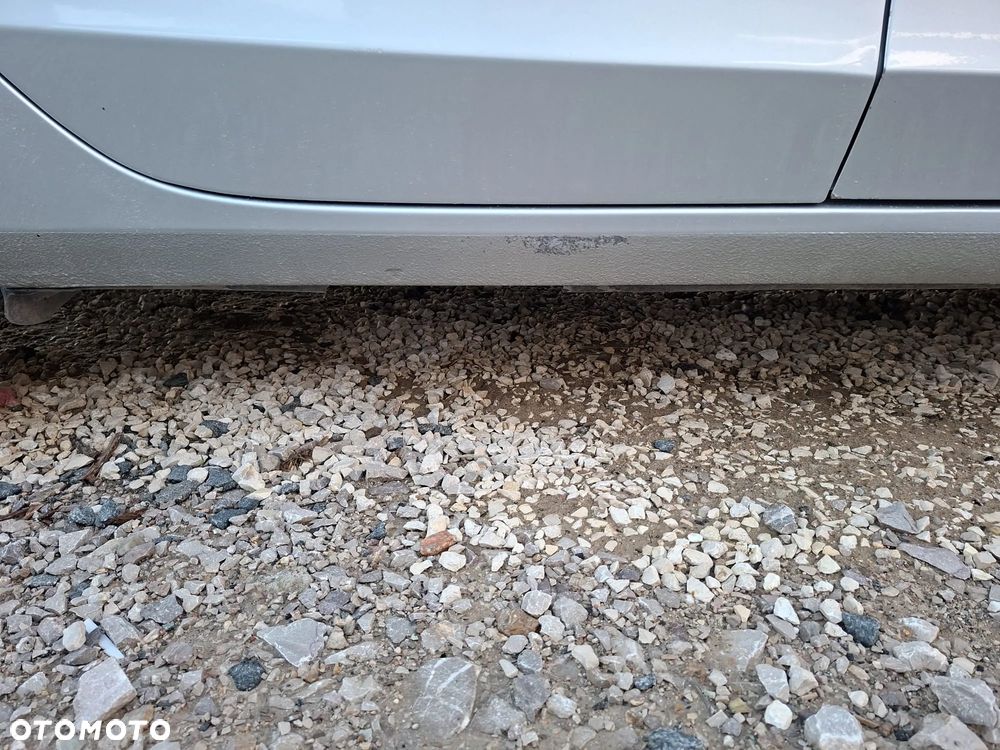 Audi A4 Avant 2.0 TDI Quattro - 16