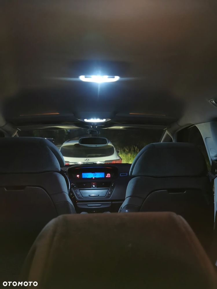 Citroën C4 Grand Picasso 2.0 HDi Exclusive - 36