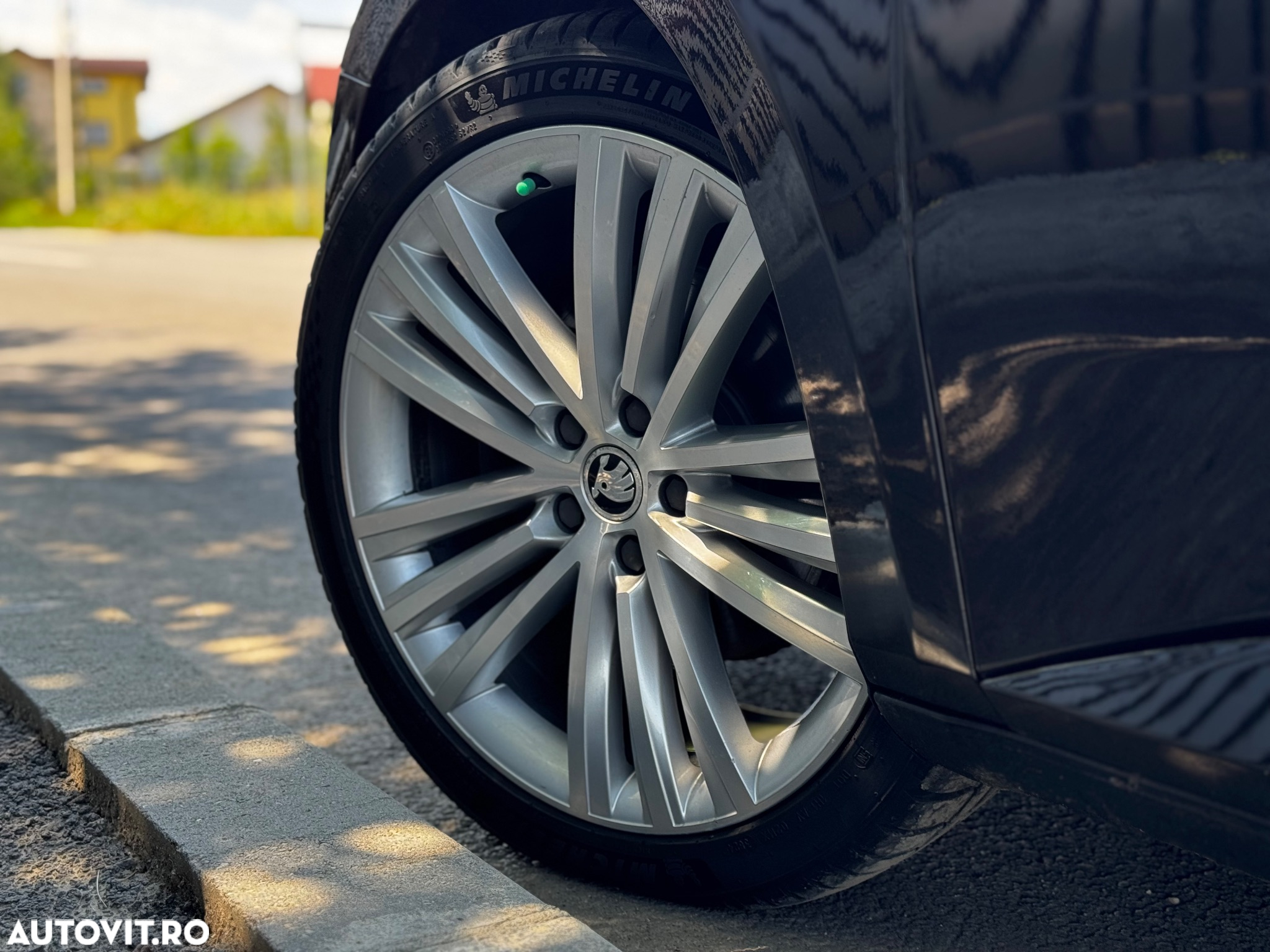 Skoda Superb 2.0 TDI DSG 4X4 Style - 16