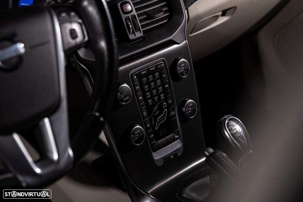 Volvo V40 1.6 D2 Eco Kinetic - 17