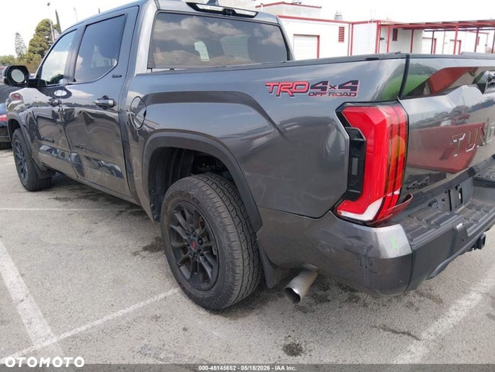 Toyota Tundra - 5