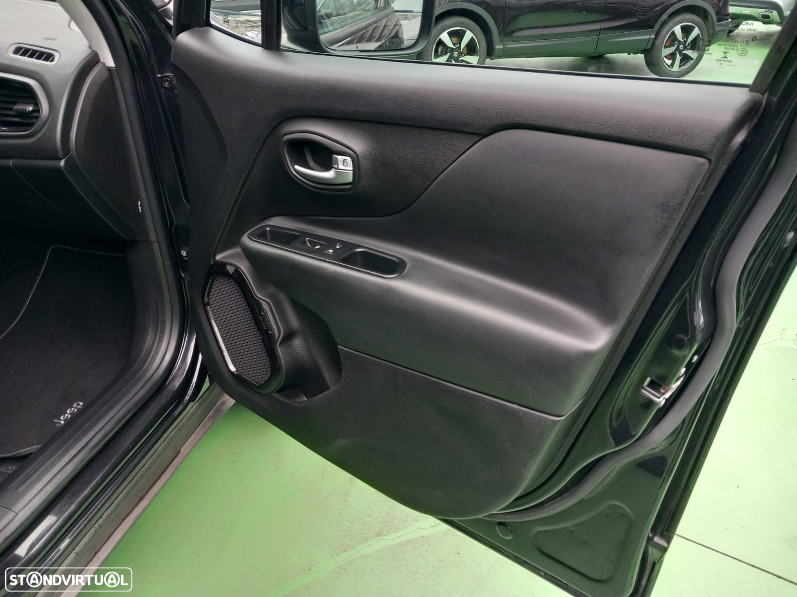 Jeep Renegade 1.6 MJD Limited - 10