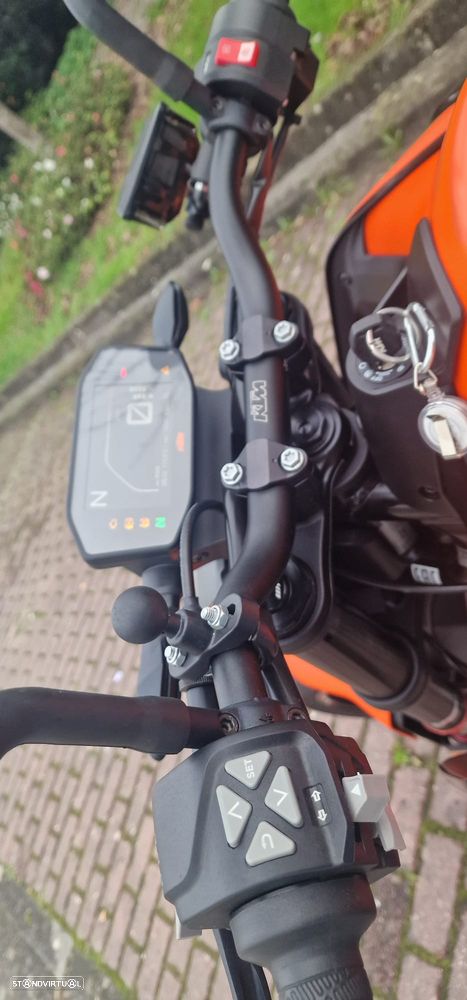 KTM 890 DUKE - 6