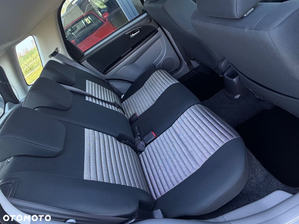 Suzuki SX4 1.6 VVT 4x4 Club - 28