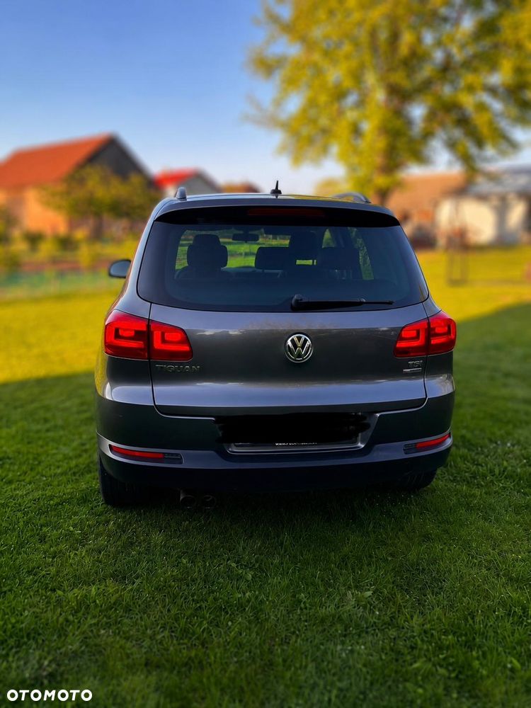 Volkswagen Tiguan - 2