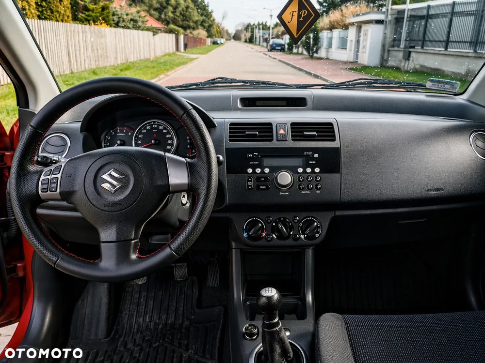 Suzuki Swift - 10