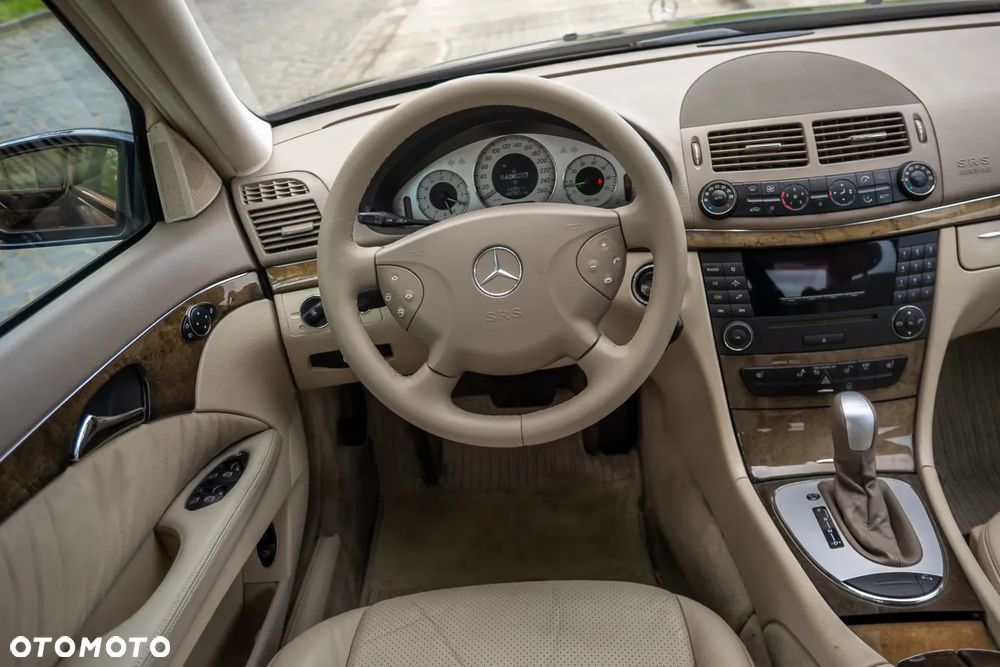 Mercedes-Benz Klasa E 320 Avantgarde - 30