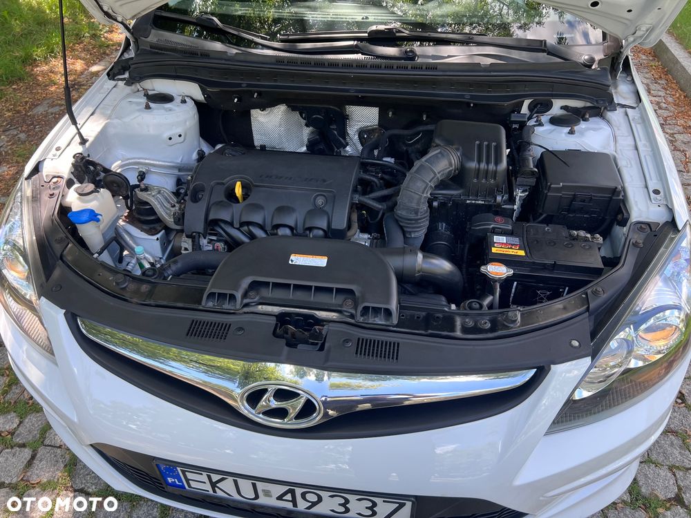 Hyundai i30 1.4 Blue Comfort - 28