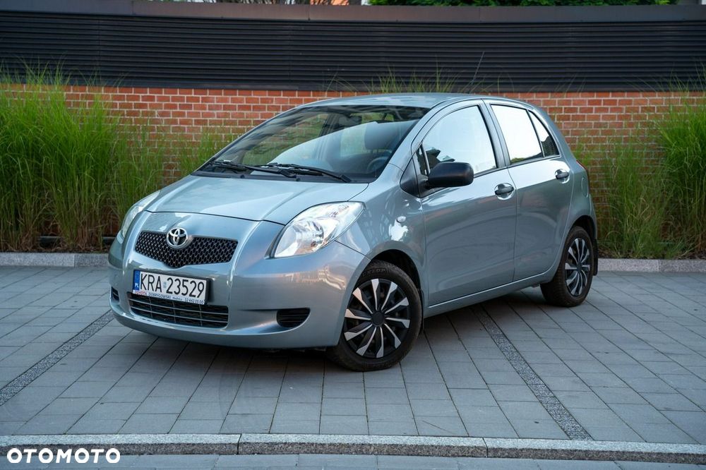 Toyota Yaris - 2