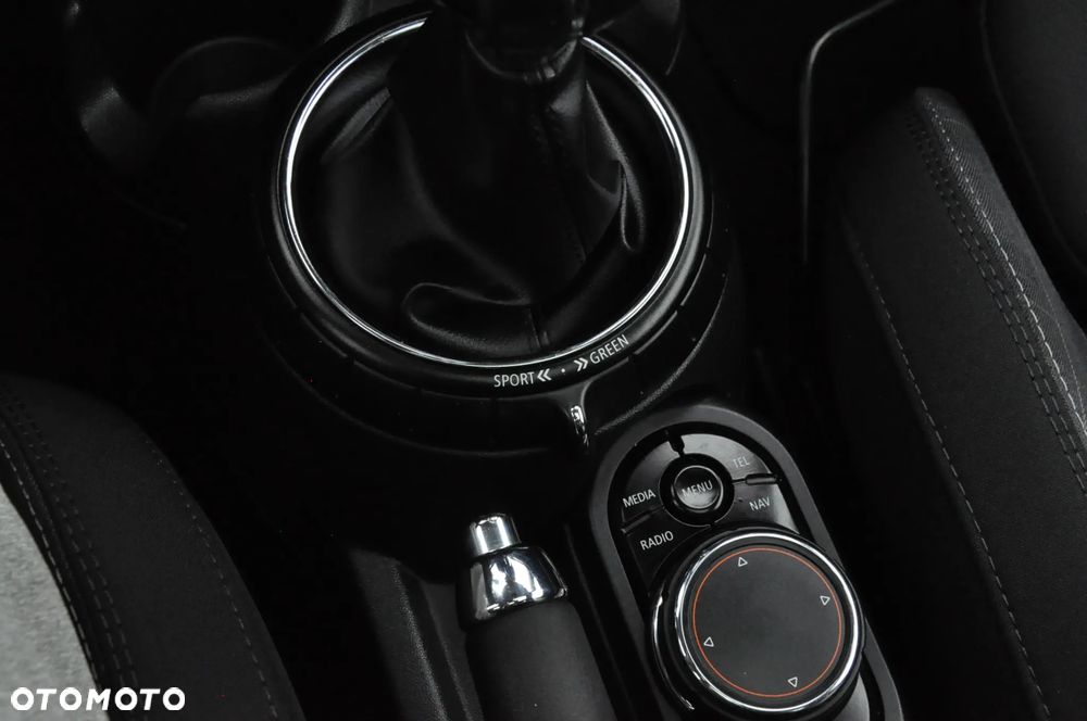 MINI Cooper John Works Trim - 27