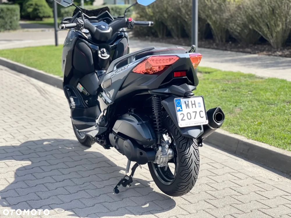 Yamaha X-max - 9