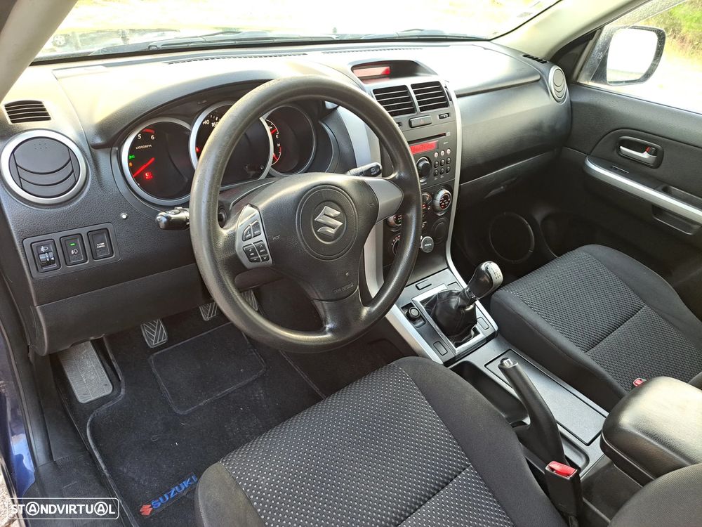 Suzuki Grand Vitara 1.9 DDiS X-Sport - 17