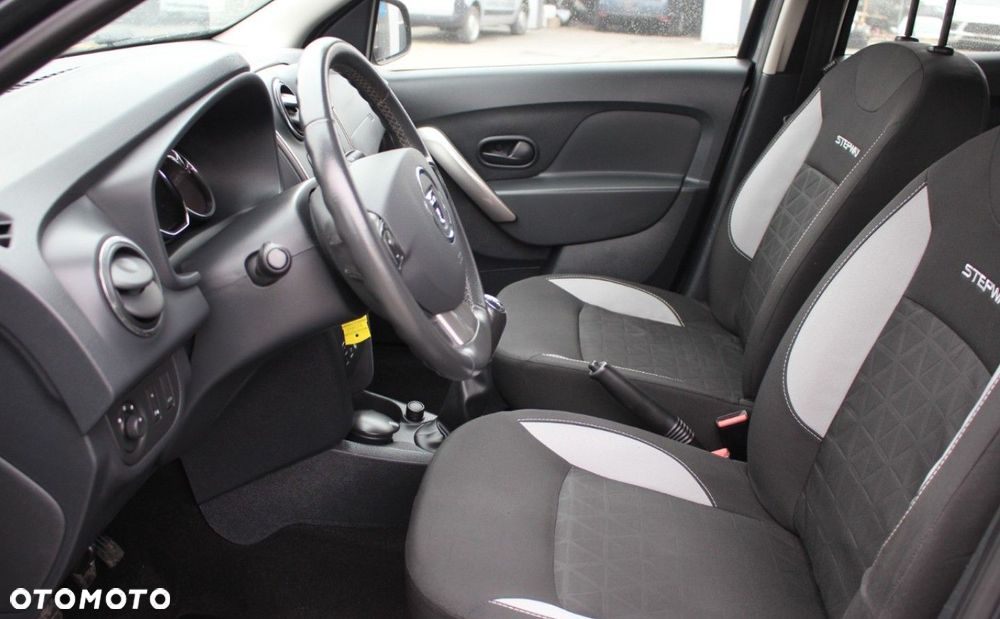 Dacia Sandero Stepway - 12