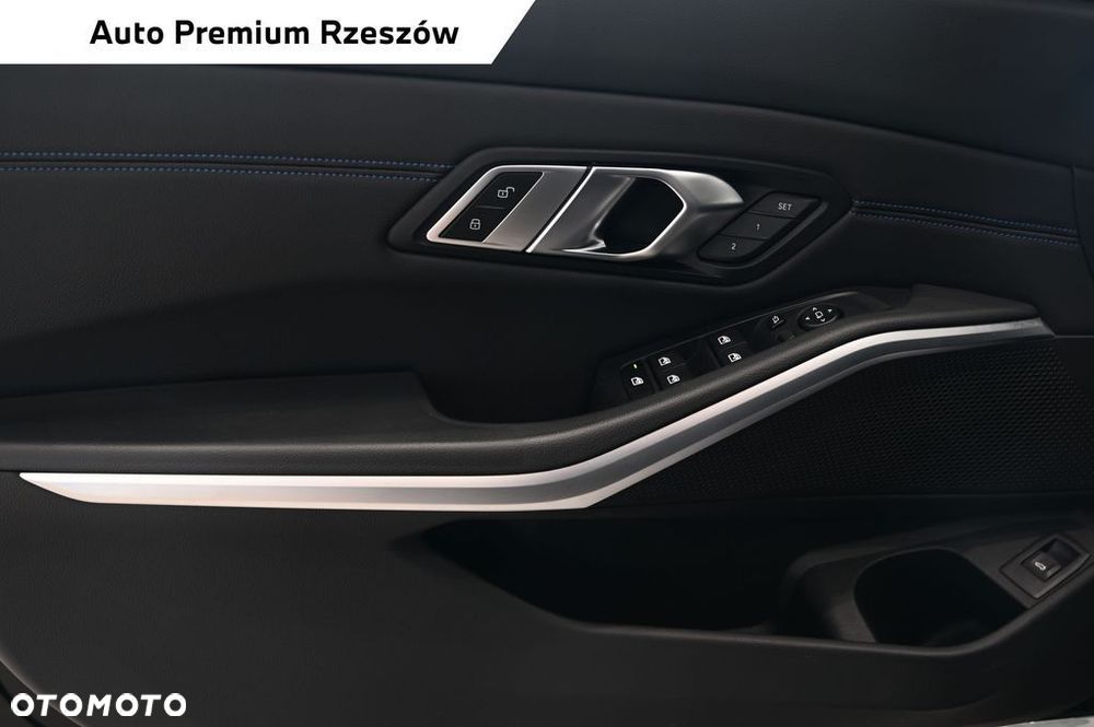 BMW Seria 3 - 11