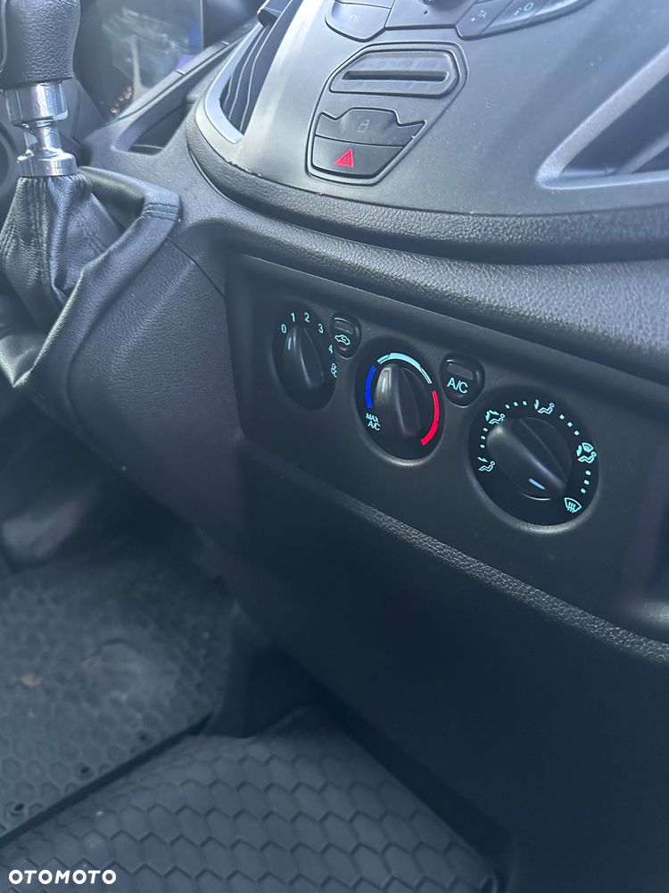 Ford Transit - 9