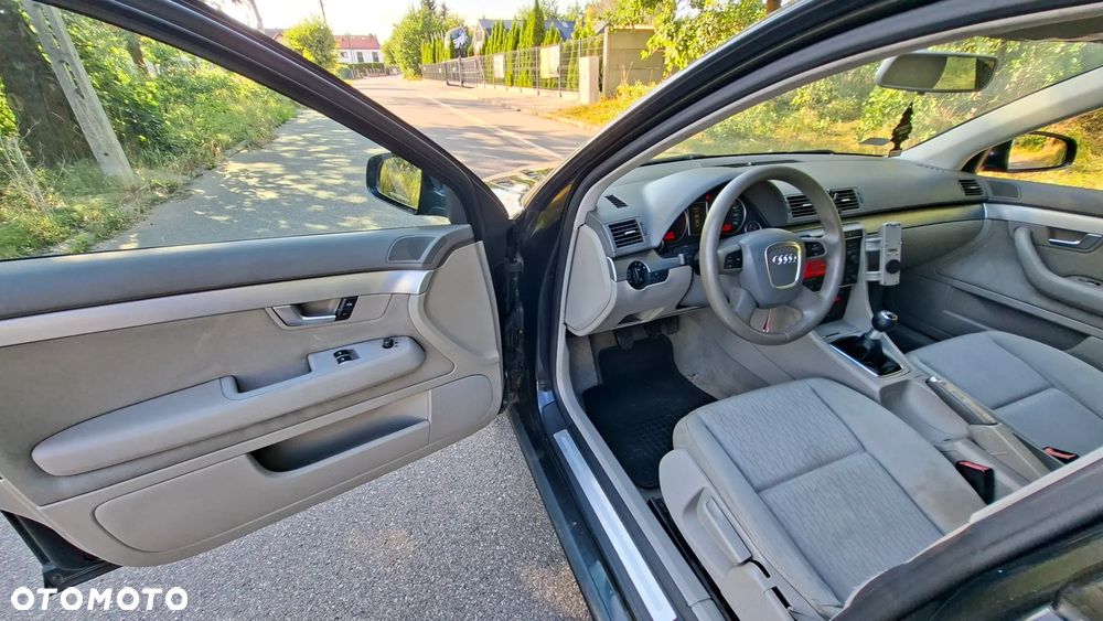 Audi A4 Avant - 16