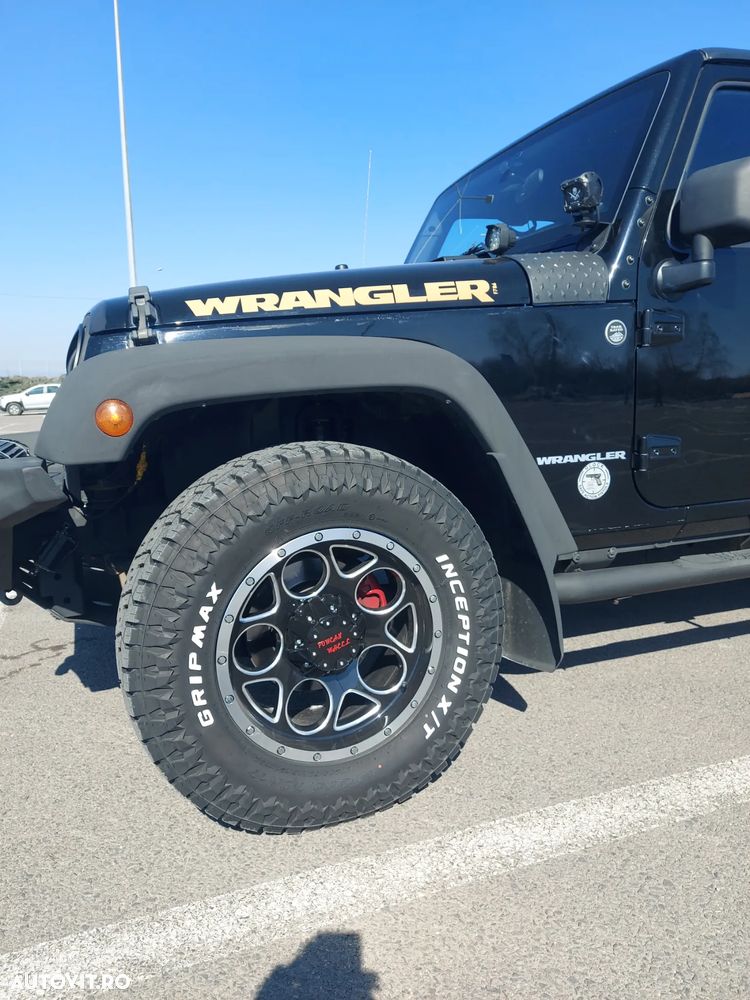 Jeep Wrangler - 11