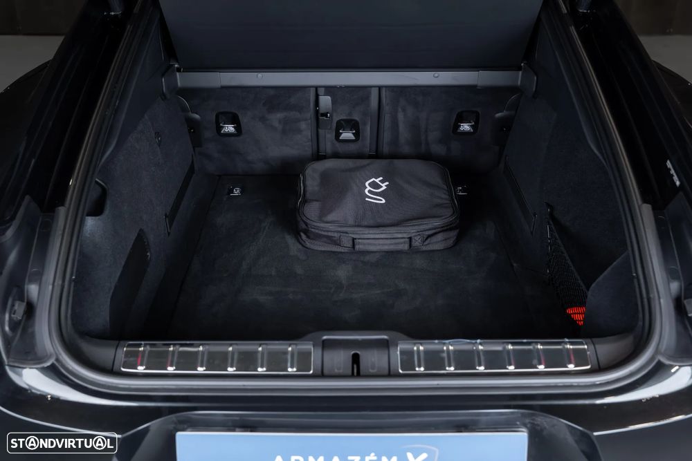 Porsche Panamera 4 E-Hybrid - 10