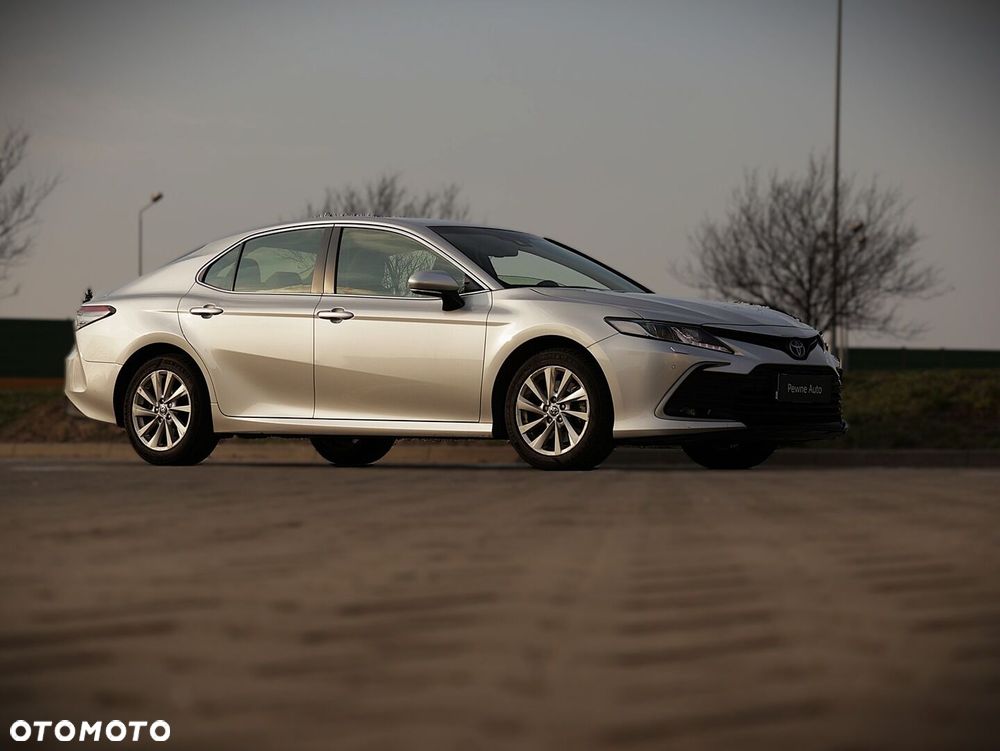 Toyota Camry 2.5 Hybrid Comfort CVT - 27