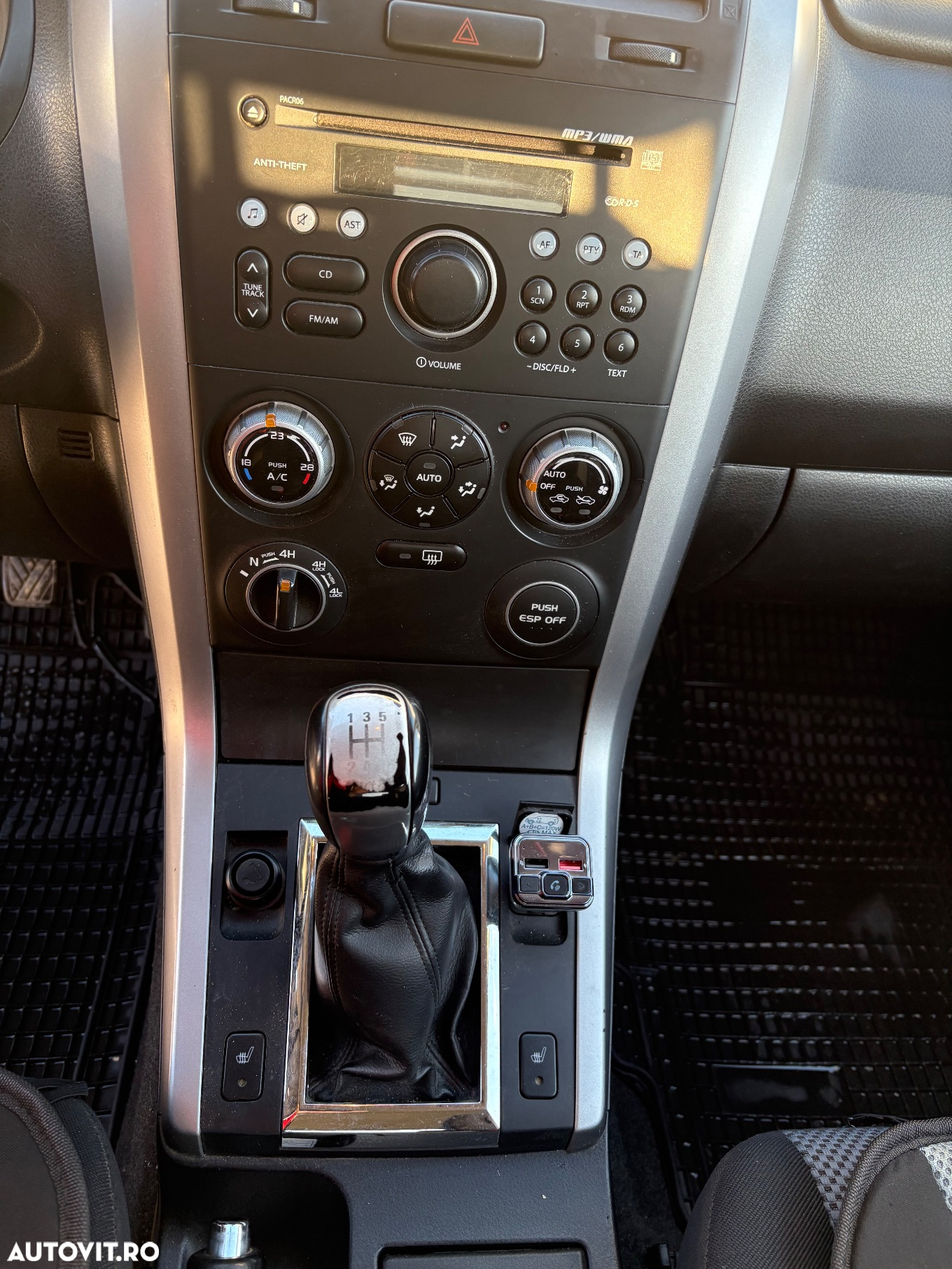 Suzuki Grand Vitara 1.9 DDiS Comfort DPF - 8