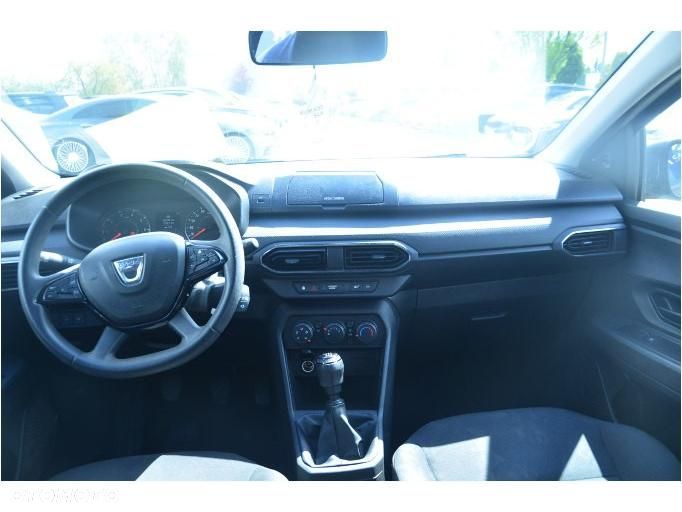 Dacia Sandero - 8