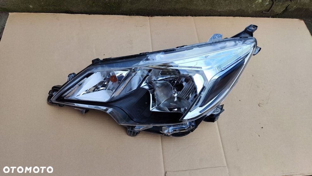 Mitsubishi Space Star II 20- Lampa Lewa Przednia Nieklejona EU Oryginał - 5