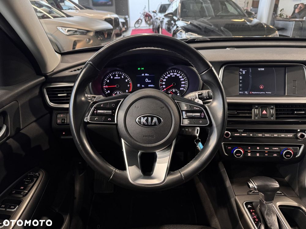 Kia Optima - 17