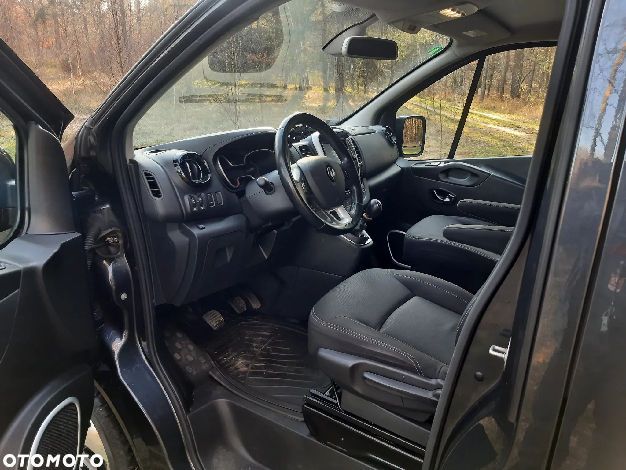 Renault Trafic Grand SpaceClass 1.6 dCi - 9