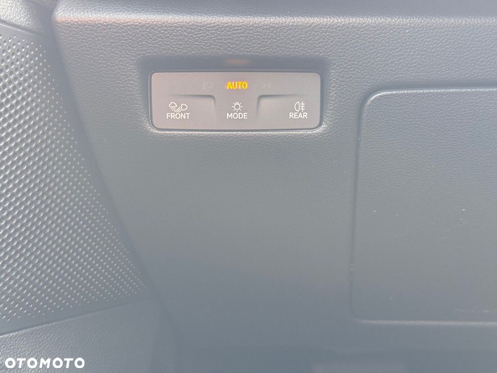 Skoda Superb 2.0 TDI SCR Drive DSG - 17